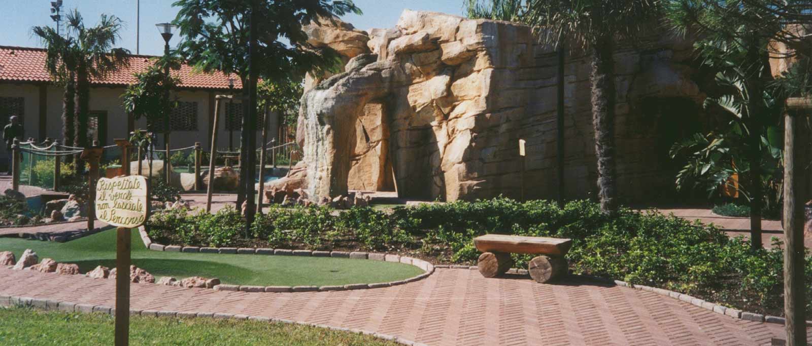 minigolf-slide-1